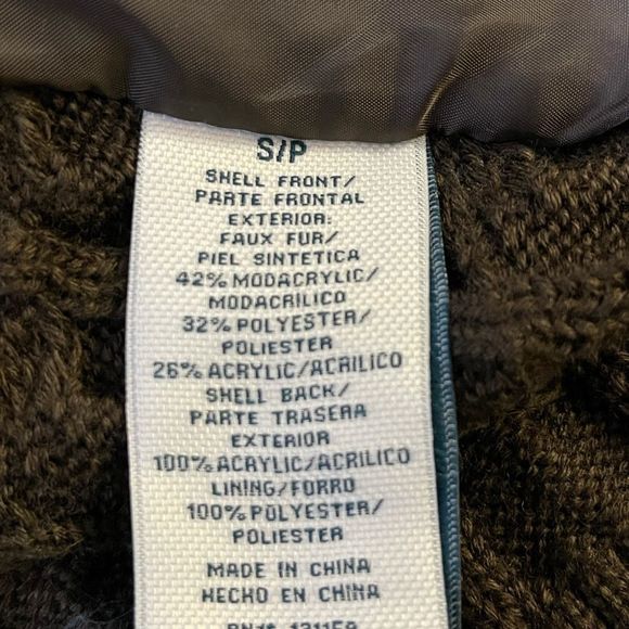 Sebby Faux Fur Vest with Pockets - Picture 6 of 8